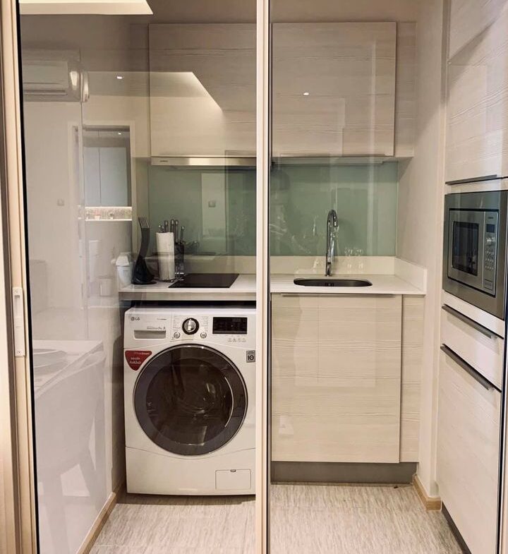 H Sukhumvit 43 9th