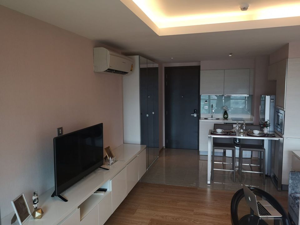 H Sukhumvit 43 12th