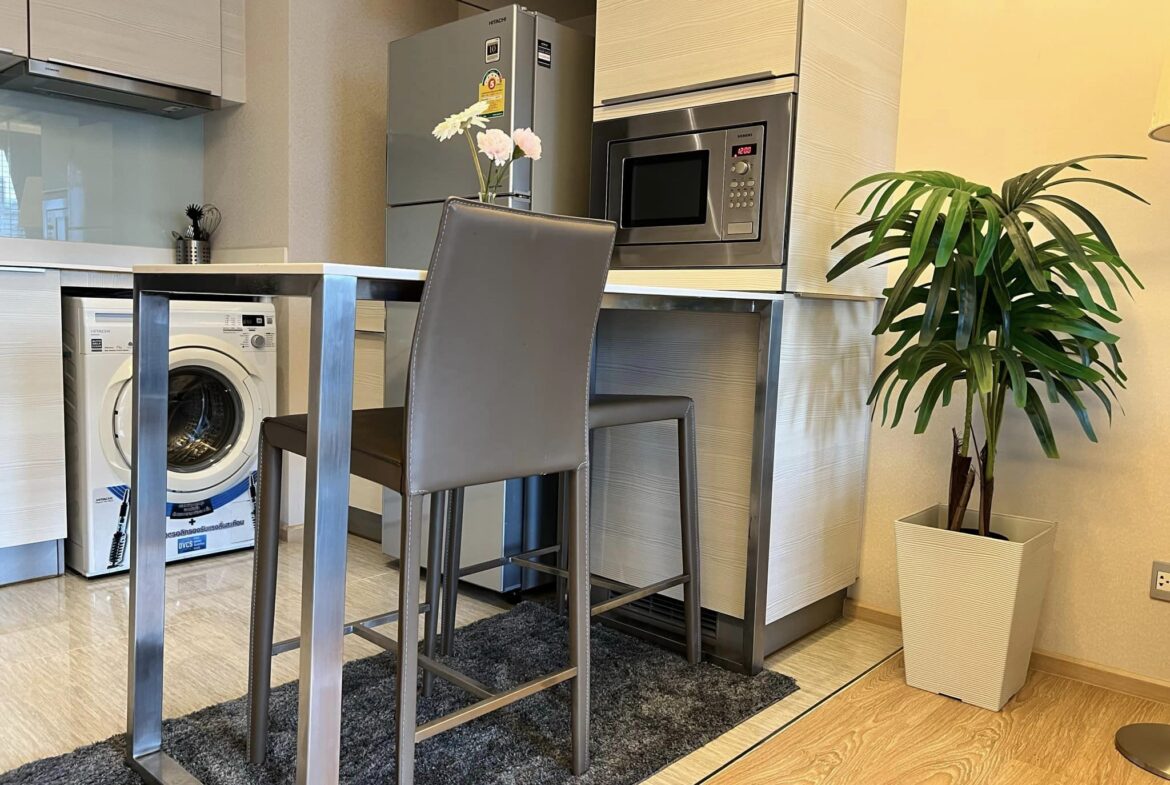 H Sukhumvit 43 42 sqm