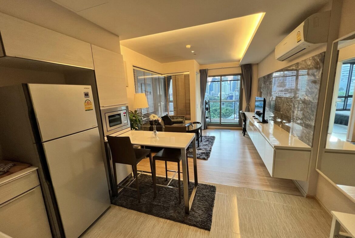 H Sukhumvit 43 42 sqm