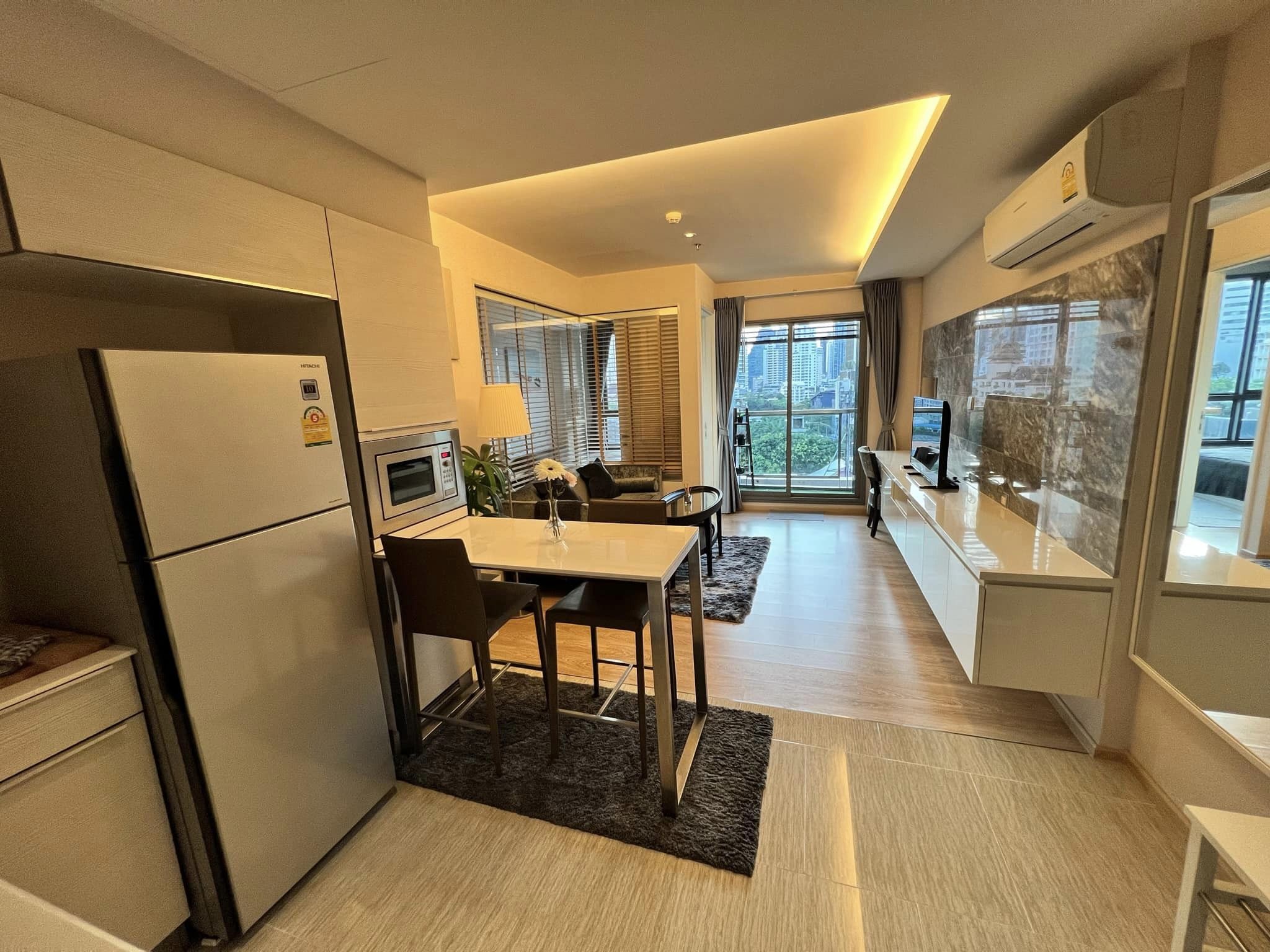H Sukhumvit 43 42 sqm
