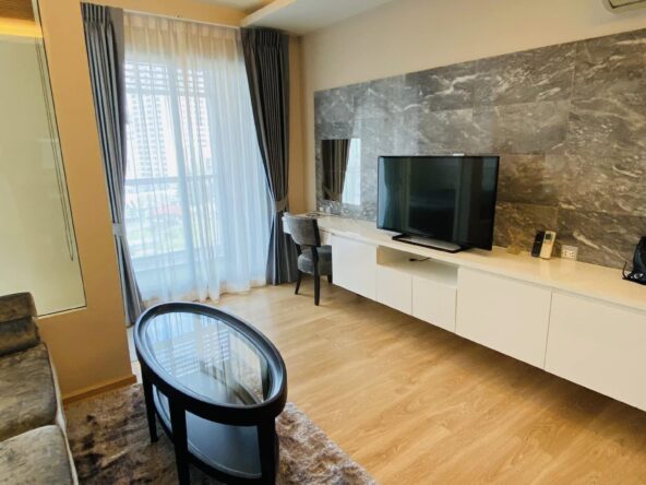 H Sukhumvit 43 11th Fl