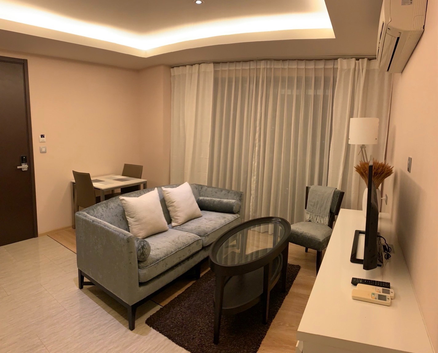H Sukhumvit 43 16th fl