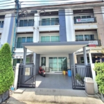 Baan Klang Muang