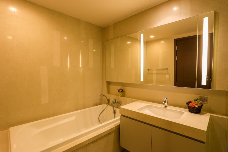 Quattro Thonglor