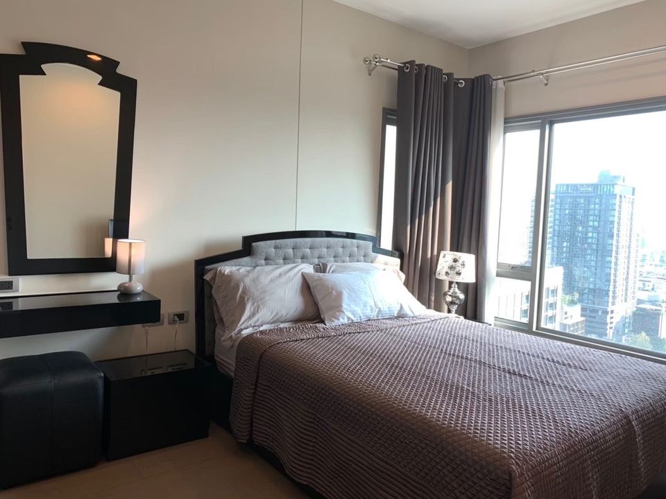 the crest sukhumvit 34