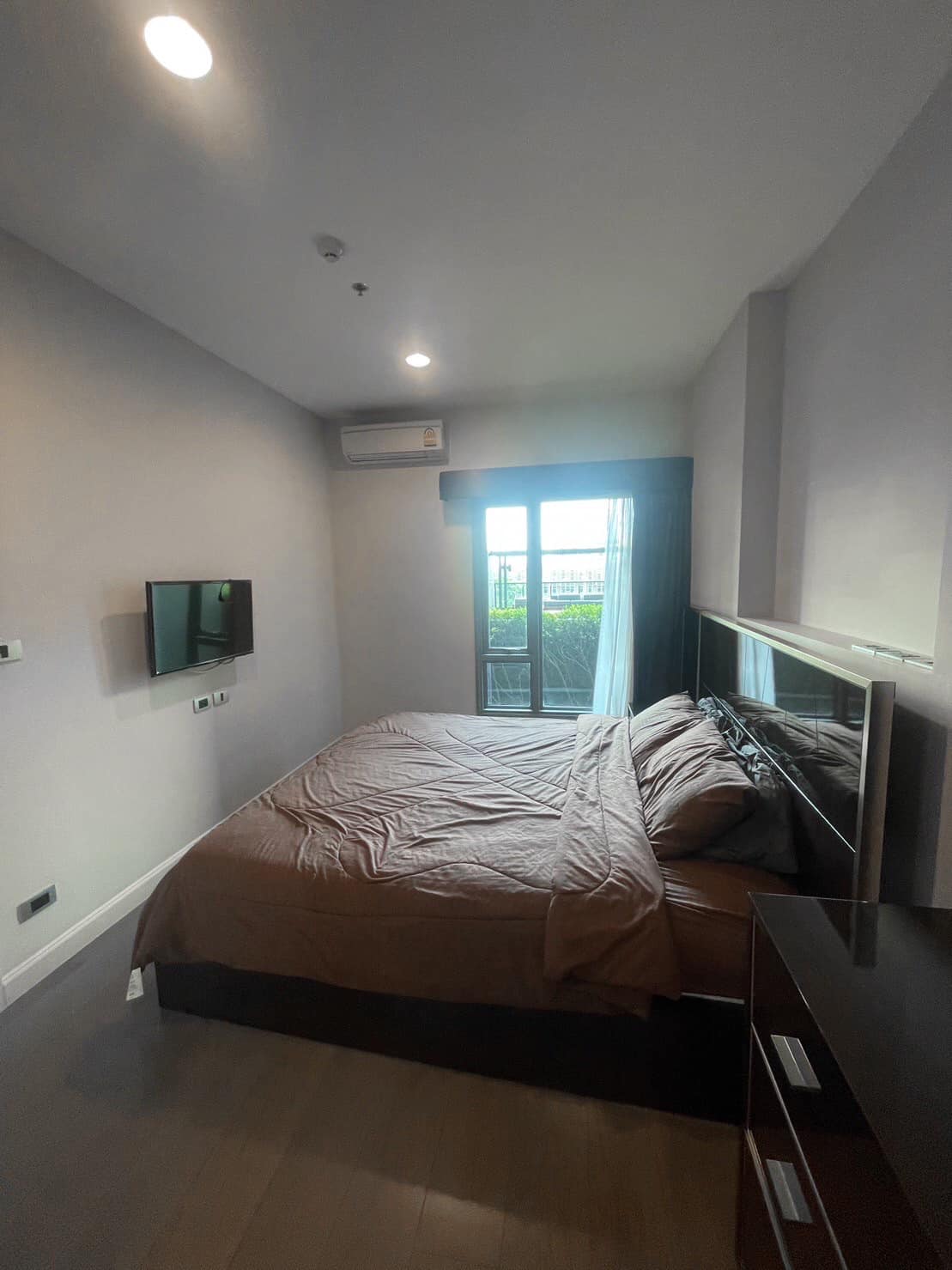 the crest sukhumvit 34