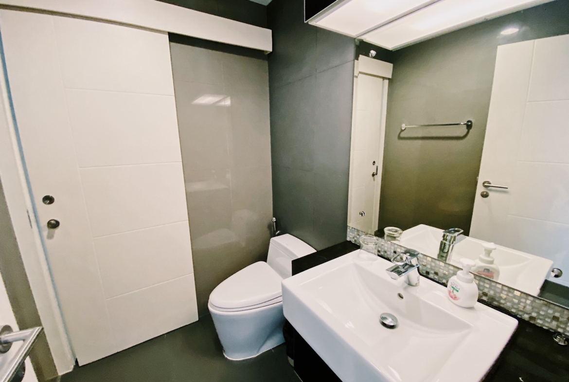 the crest sukhumvit 34